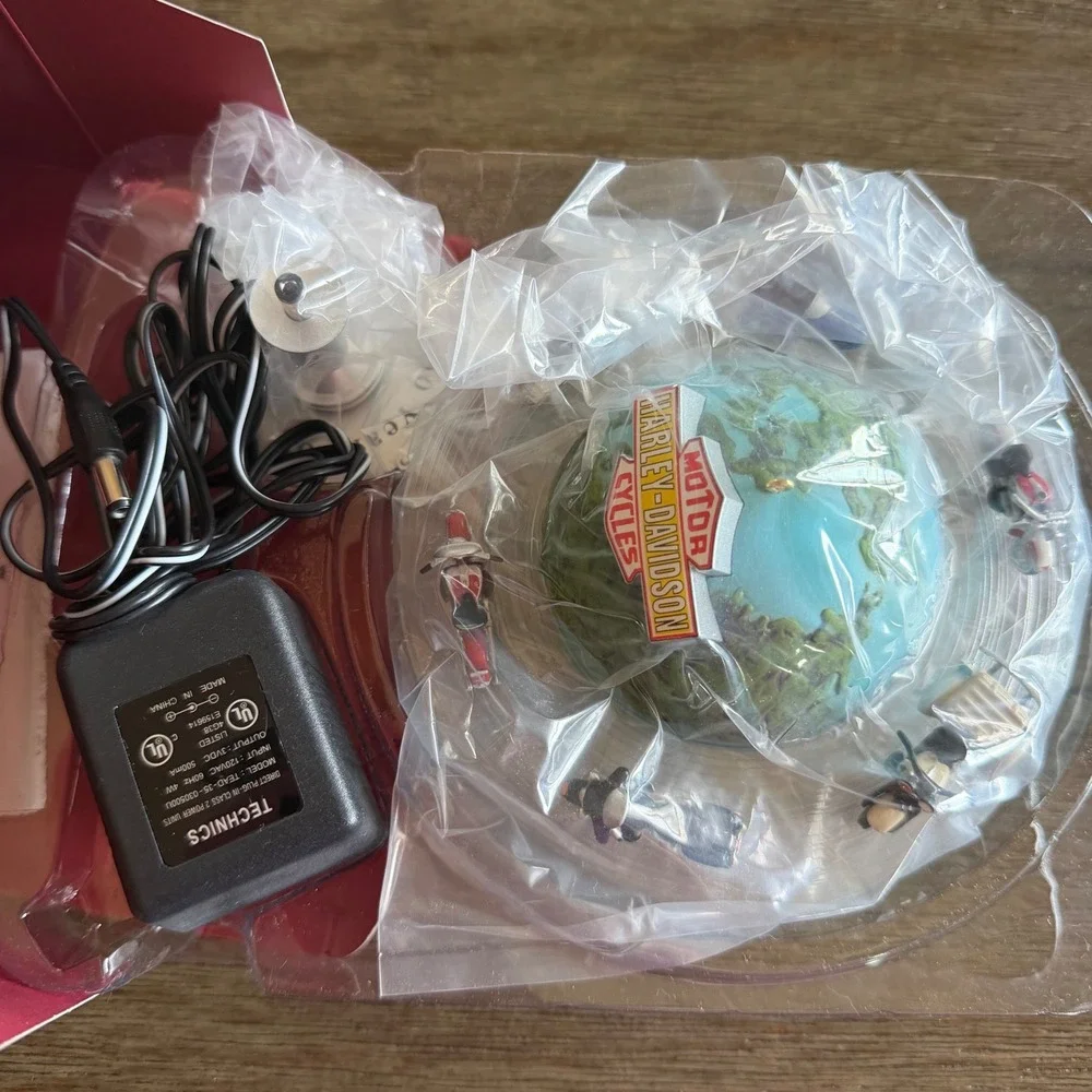 Hallmark‎ Keepsake Harley-Davidson 100 Years Around the World Ornament 2003